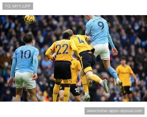 曼城前场配合流畅，哈兰德抢点被干扰