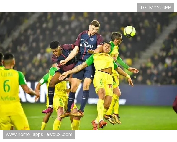 法甲巴黎边路突破连环奏效,全场掌控对手